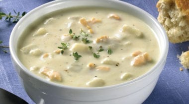 clam chowder in a bowl