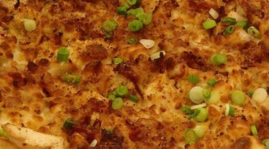 chicken and bacon pizza with scallions